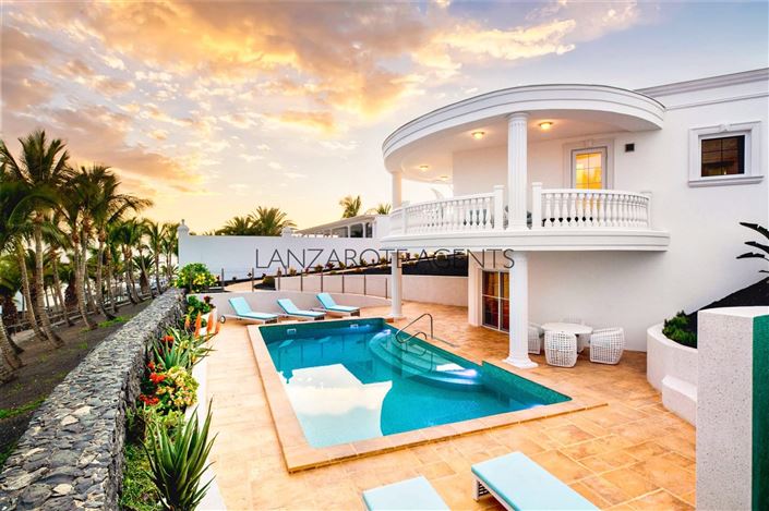 Image No.1-4 Bed Villa for sale