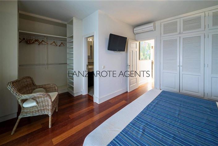 Image No.13-4 Bed Villa for sale