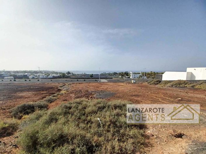 Image No.1-Villa for sale