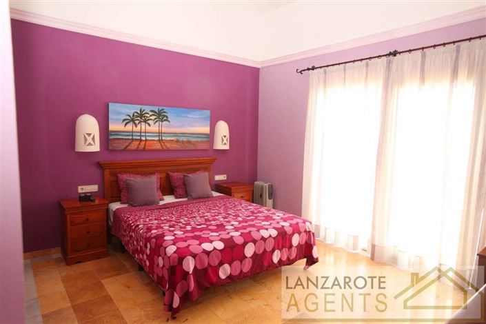 Image No.13-3 Bed Villa for sale