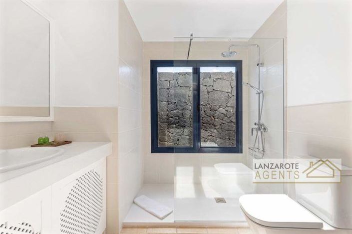 Image No.9-2 Bed Villa for sale