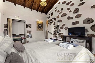 c5ac4a50-c994-684c-db69-a46869cf6bb1