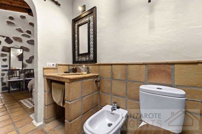 5fb65746-ed29-baeb-7b32-fe7e47953010