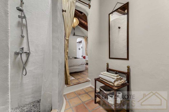 Image No.25-4 Bed Villa for sale