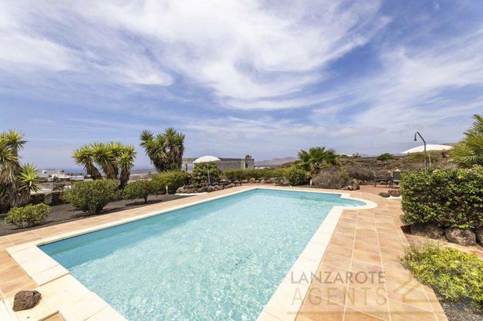 Image No.37-4 Bed Villa for sale