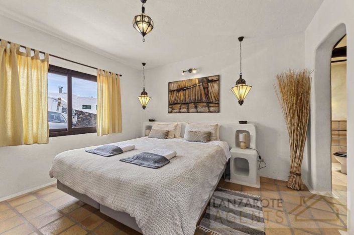 Image No.42-4 Bed Villa for sale