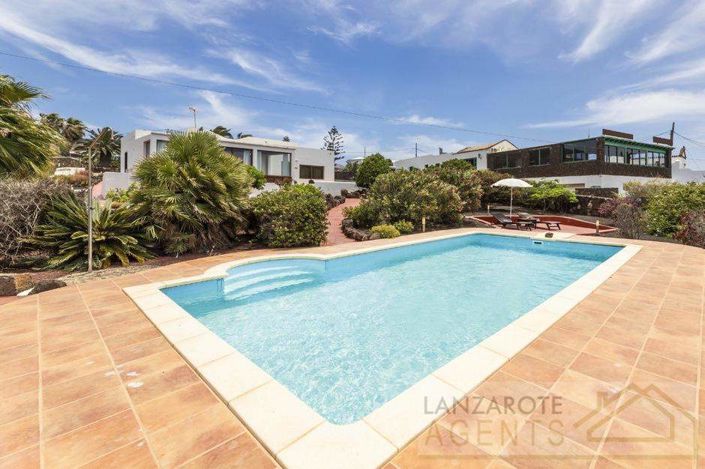 Image No.45-4 Bed Villa for sale