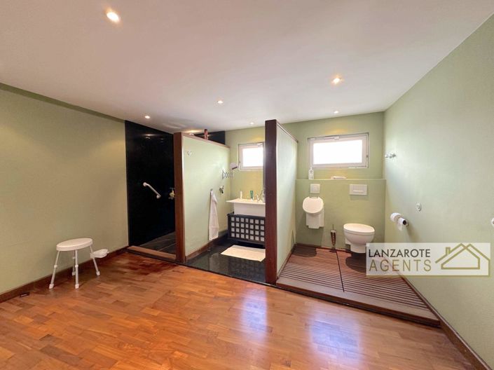 Image No.21-4 Bed Villa for sale