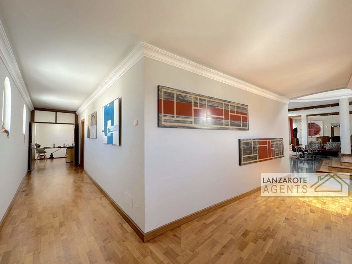 Image No.7-4 Bed Villa for sale