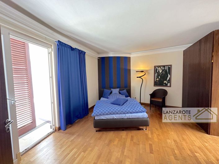 Image No.9-4 Bed Villa for sale