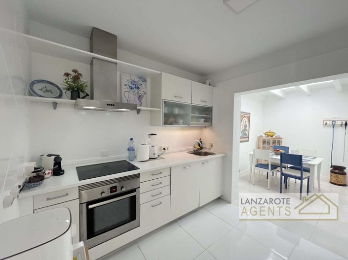 Image No.12-3 Bed Villa for sale