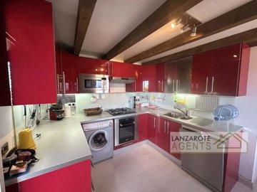 6b6e3ce2-1b9e-b2b8-41ef-8a29559bfbdd