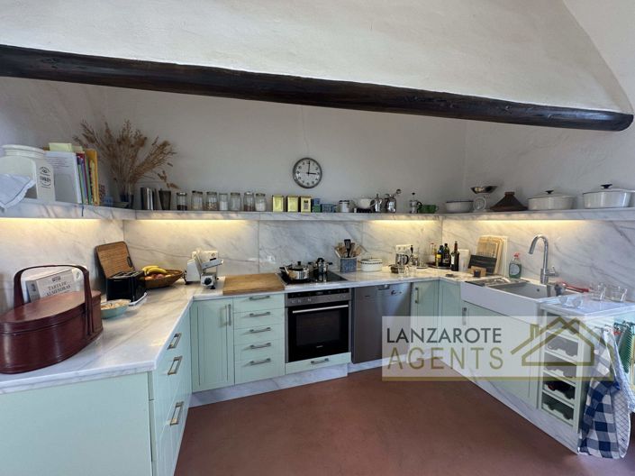 Image No.3-4 Bed Villa for sale