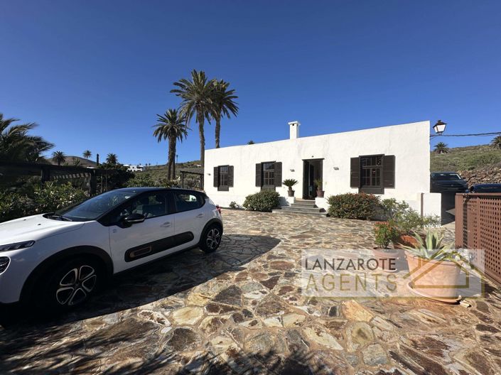 Image No.30-4 Bed Villa for sale