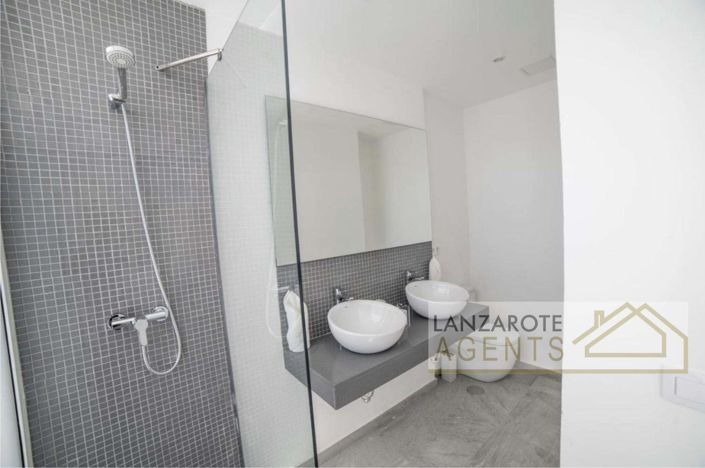 Image No.10-4 Bed Villa for sale