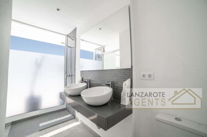 Image No.21-4 Bed Villa for sale