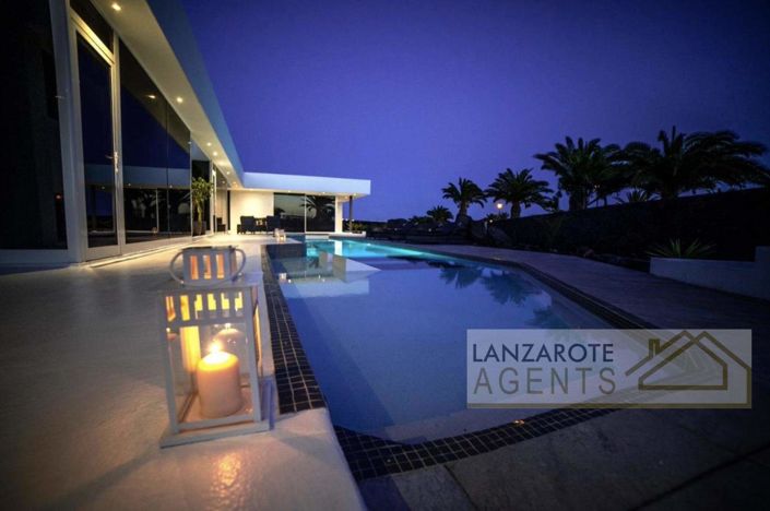 Image No.26-4 Bed Villa for sale