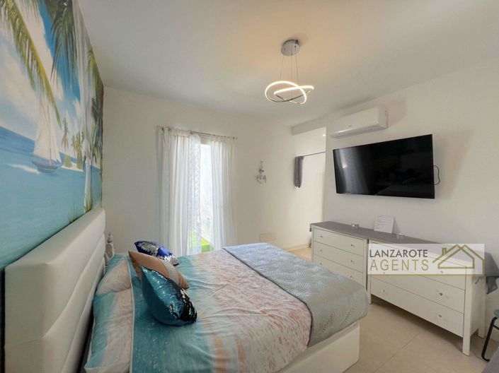 Image No.10-3 Bed Villa for sale