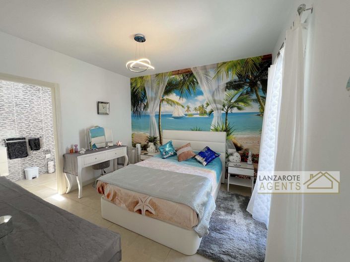 Image No.12-3 Bed Villa for sale