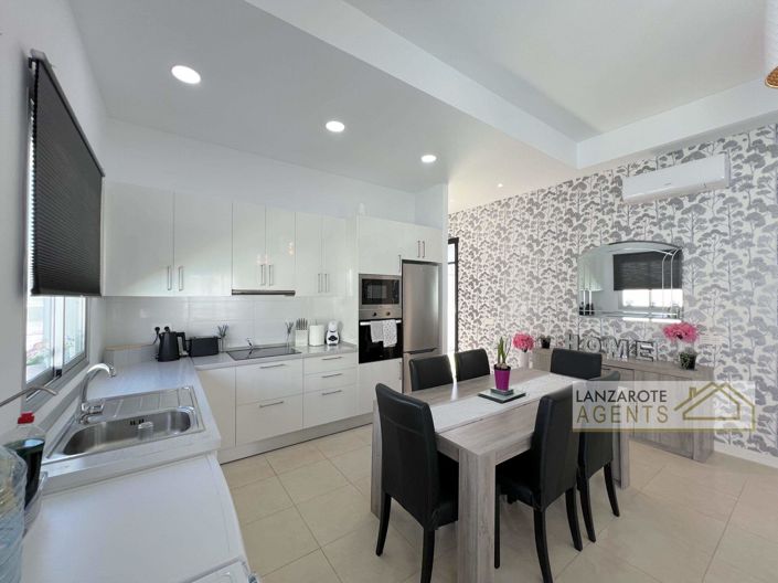 Image No.3-3 Bed Villa for sale