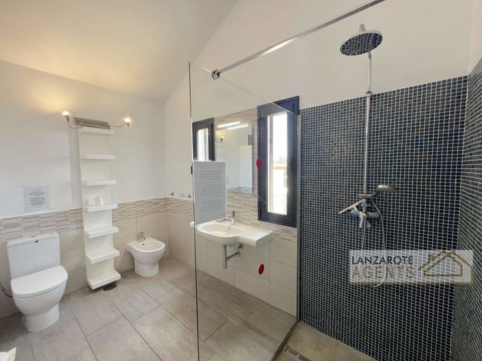 Image No.12-4 Bed Villa for sale