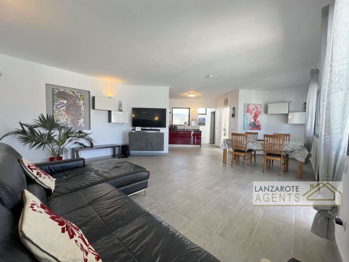 Image No.2-4 Bed Villa for sale