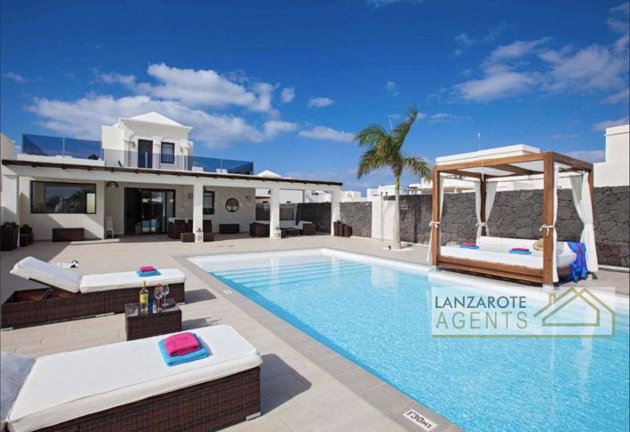 Image No.1-4 Bed Villa for sale