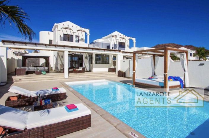 Image No.1-3 Bed Villa for sale