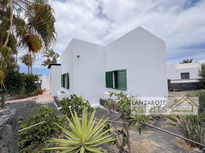 Image No.23-2 Bed Bungalow for sale