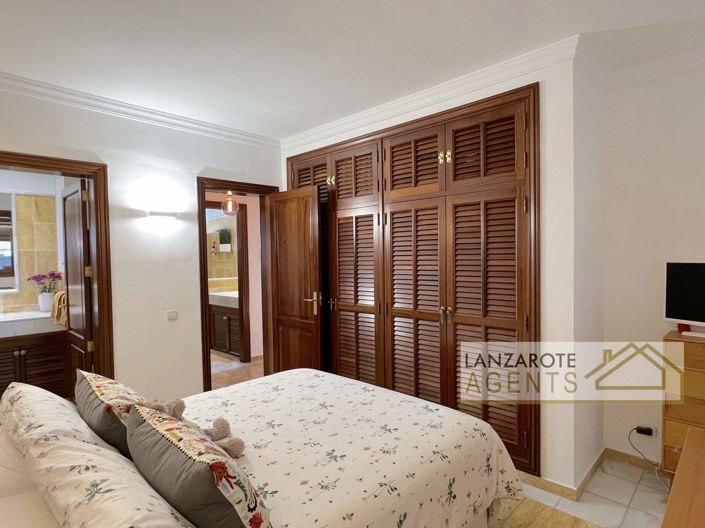 Image No.20-2 Bed Villa for sale