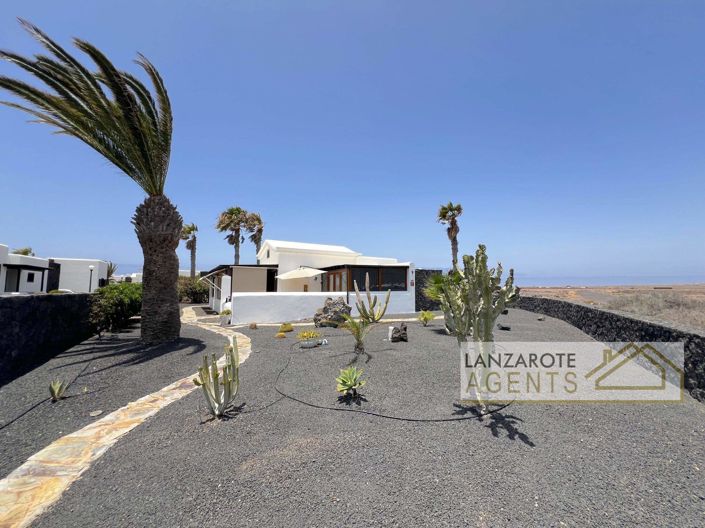 Image No.30-2 Bed Villa for sale