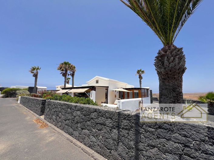 Image No.33-2 Bed Villa for sale