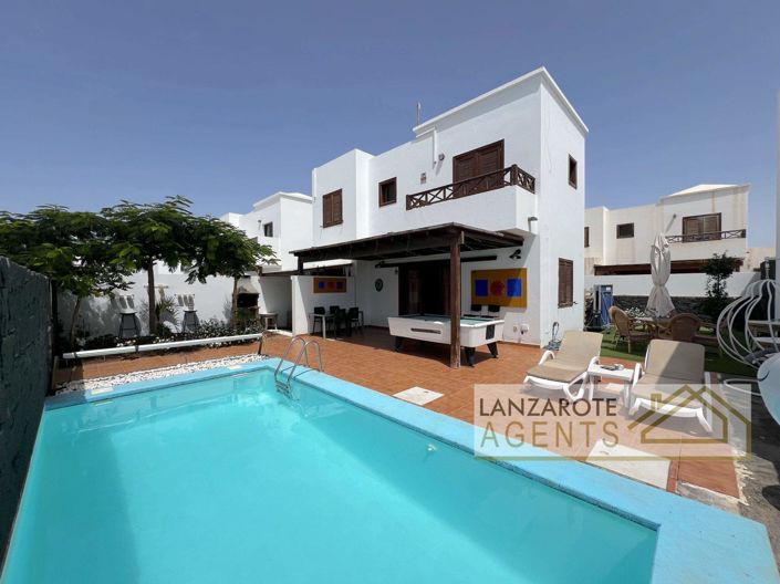 Image No.1-3 Bed Villa for sale