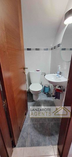 Image No.10-3 Bed House for sale