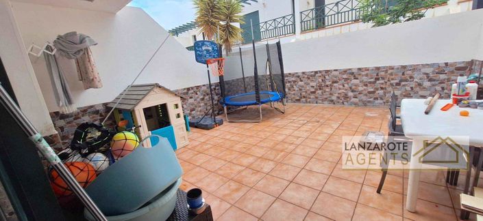 Image No.11-3 Bed House for sale