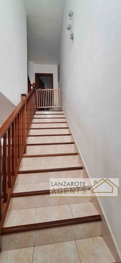 Image No.12-3 Bed House for sale