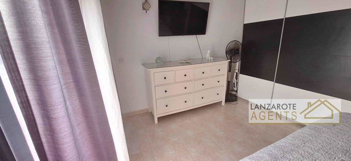 Image No.17-3 Bed House for sale