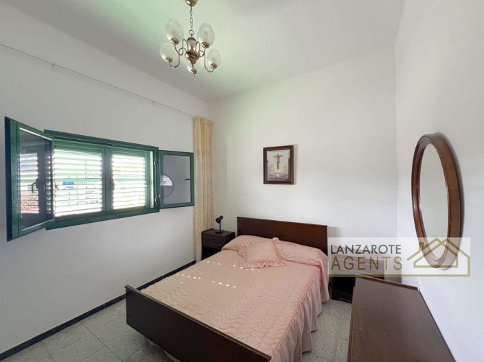 Image No.18-4 Bed Villa for sale