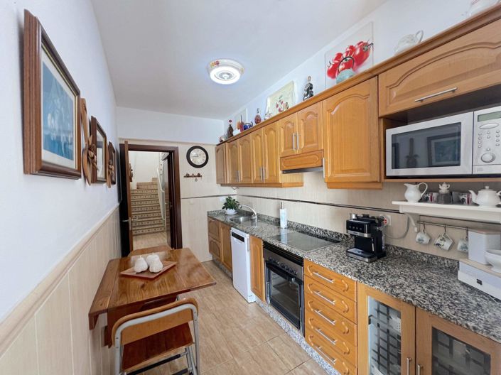 Image No.10-3 Bed Villa for sale