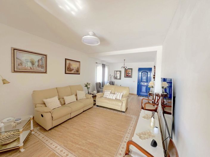 Image No.3-3 Bed Villa for sale