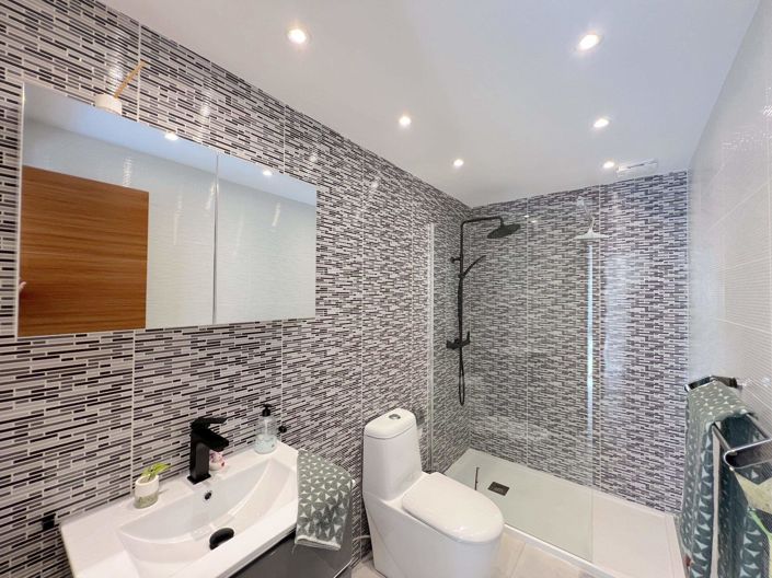 Image No.13-2 Bed Villa for sale