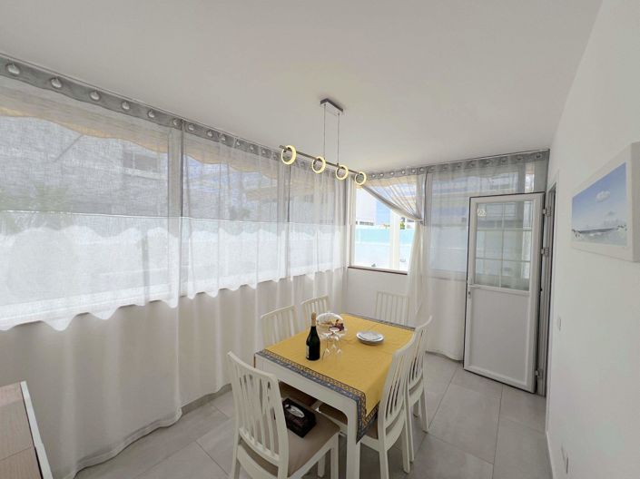 Image No.7-2 Bed Villa for sale