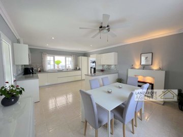 5ada509f-bf66-f166-ba74-ca61b222a979