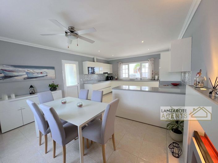 Image No.5-4 Bed Villa for sale