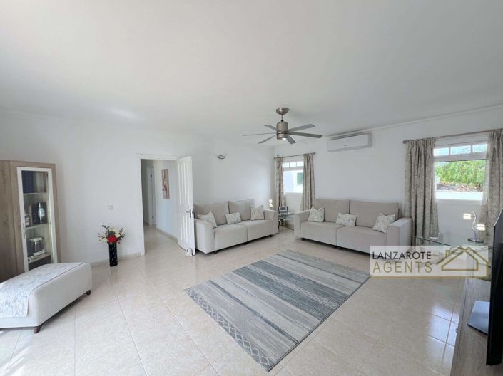 Image No.9-4 Bed Villa for sale