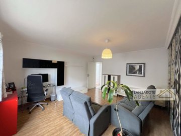 5cf8375d-7de1-4ca3-c12a-8a3a1c2a5665