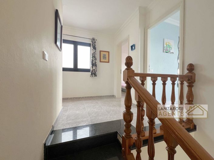 Image No.18-3 Bed Villa for sale