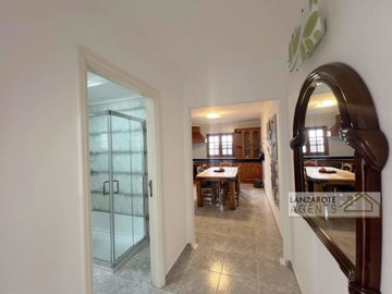 431dbbf9-7093-3d4f-7ae6-6ad9ee46e824