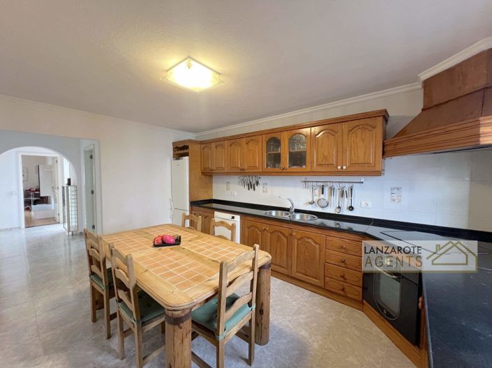 Image No.8-3 Bed Villa for sale