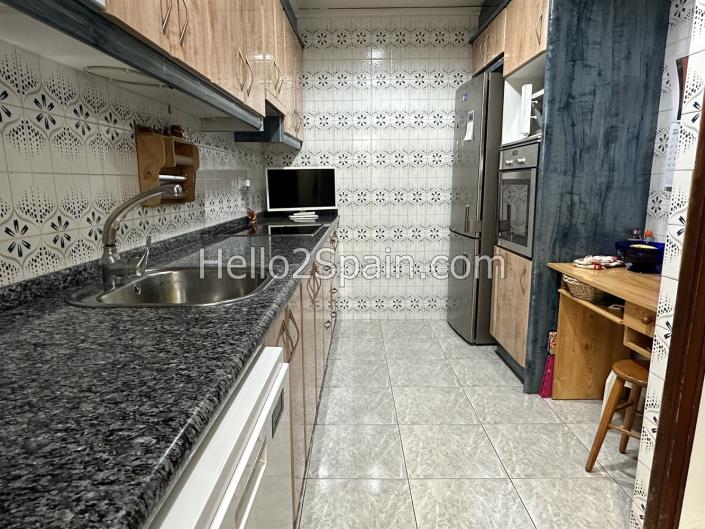 Image No.11-5 Bed Townhouse for sale